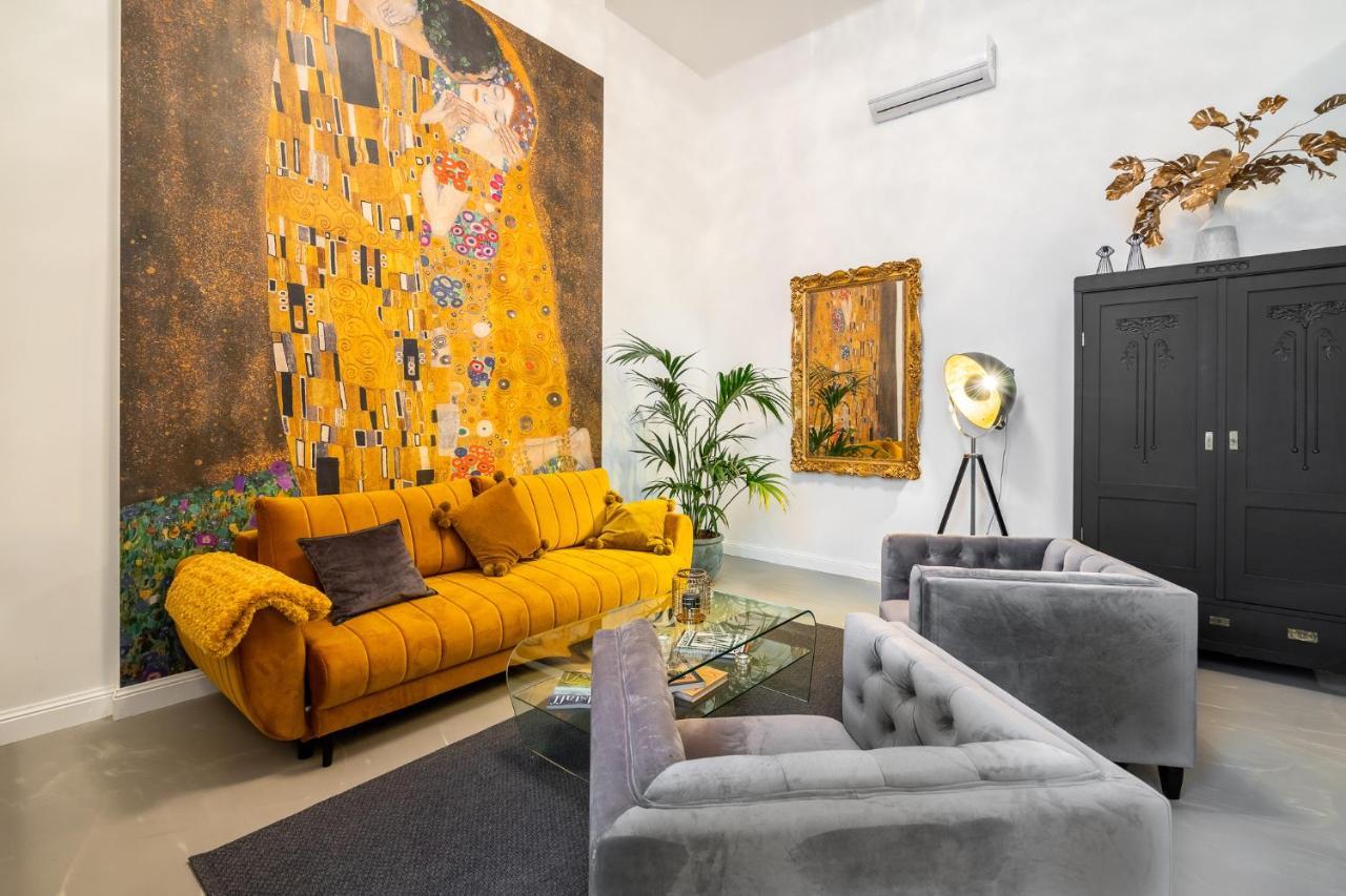 The Kiss - Luxurioeses City Loft Am Naschmarkt Viena Exterior foto